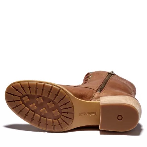 TIMBERLAND WOMEN'S SUTHERLIN BAY LEATHER BOOTS - Picture 6 of 9